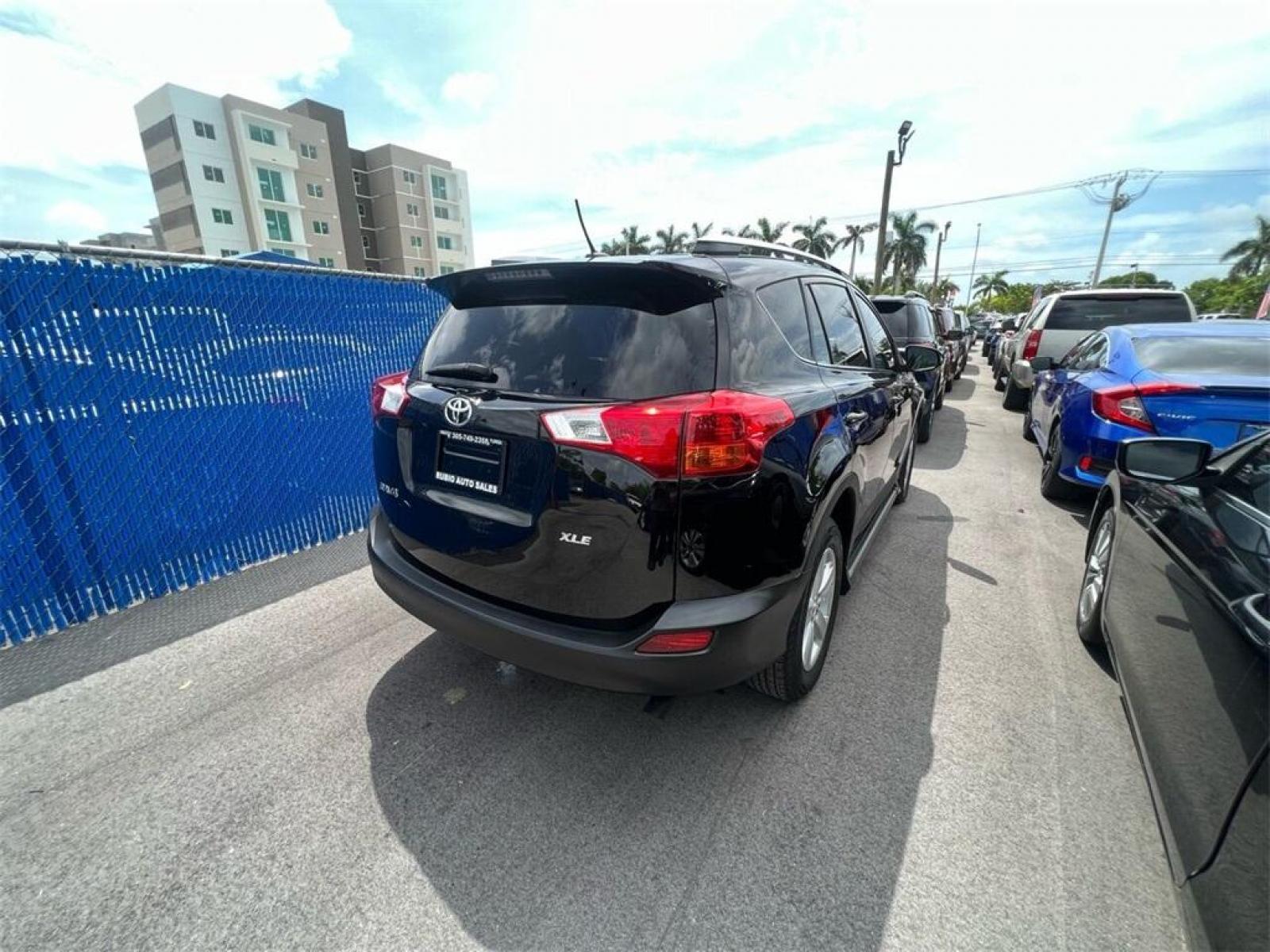 2014 Black /Latte Toyota RAV4 XLE (2T3WFREV7EW) with an 2.5L 4-Cylinder DOHC Dual VVT-i engine, Automatic transmission, located at 27610 S Dixie Hwy, Homestead, FL, 33032, (305) 749-2348, 25.510241, -80.438301 - Photo #2