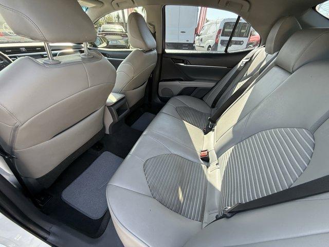 2018 White Toyota Camry L (4T1B11HK2JU) with an 4 2.5 L engine, Automatic transmission, located at 27610 S Dixie Hwy, Homestead, FL, 33032, (305) 749-2348, 25.510241, -80.438301 - KBB.com 10 Most Awarded Cars. This Toyota Camry boasts a Regular Unleaded I-4 2.5 L/152 engine powering this Automatic transmission. Window Grid Antenna, Variable Intermittent Wipers, Valet Function.*This Toyota Camry Comes Equipped with These Options *Trunk Rear Cargo Access, Trip Computer, Toyota - Photo#12