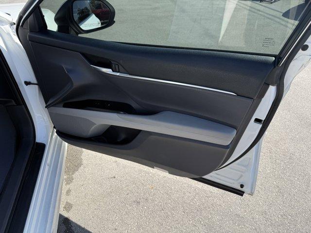 2018 White Toyota Camry L (4T1B11HK2JU) with an 4 2.5 L engine, Automatic transmission, located at 27610 S Dixie Hwy, Homestead, FL, 33032, (305) 749-2348, 25.510241, -80.438301 - KBB.com 10 Most Awarded Cars. This Toyota Camry boasts a Regular Unleaded I-4 2.5 L/152 engine powering this Automatic transmission. Window Grid Antenna, Variable Intermittent Wipers, Valet Function.*This Toyota Camry Comes Equipped with These Options *Trunk Rear Cargo Access, Trip Computer, Toyota - Photo#13