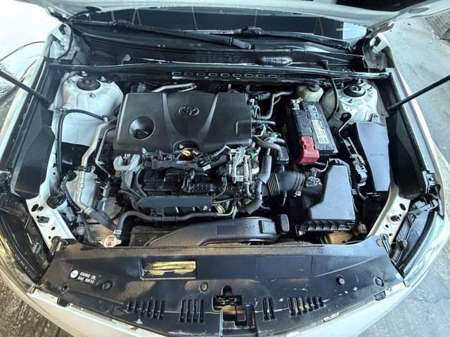 2018 White Toyota Camry L (4T1B11HK2JU) with an 4 2.5 L engine, Automatic transmission, located at 27610 S Dixie Hwy, Homestead, FL, 33032, (305) 749-2348, 25.510241, -80.438301 - KBB.com 10 Most Awarded Cars. This Toyota Camry boasts a Regular Unleaded I-4 2.5 L/152 engine powering this Automatic transmission. Window Grid Antenna, Variable Intermittent Wipers, Valet Function.*This Toyota Camry Comes Equipped with These Options *Trunk Rear Cargo Access, Trip Computer, Toyota - Photo#17
