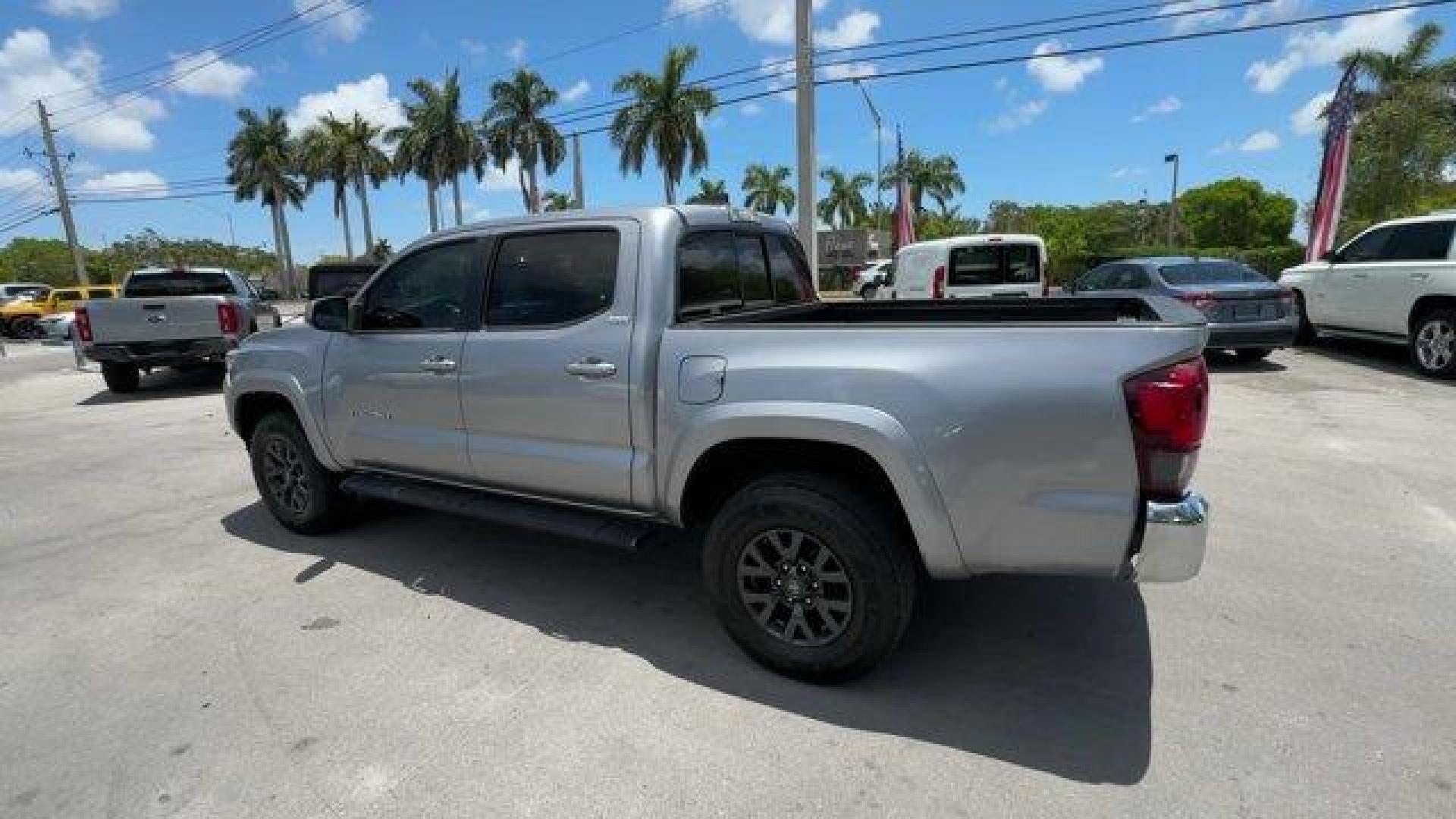 2020 Silver Toyota Tacoma 2WD (5TFAX5GN2LX) with an 4 2.7 L engine, Automatic transmission, located at 27610 S Dixie Hwy, Homestead, FL, 33032, (305) 749-2348, 25.510241, -80.438301 - Boasts 23 Highway MPG and 20 City MPG! This Toyota Tacoma 2WD boasts a Regular Unleaded I-4 2.7 L/164 engine powering this Automatic transmission. Wi-Fi Connect with up to 2GB within Mobile Hotspot Internet Access, Wheels: 16 x 7J Style Steel Disc, Variable Intermittent Wipers.* This Toyota Tacoma 2 - Photo#6