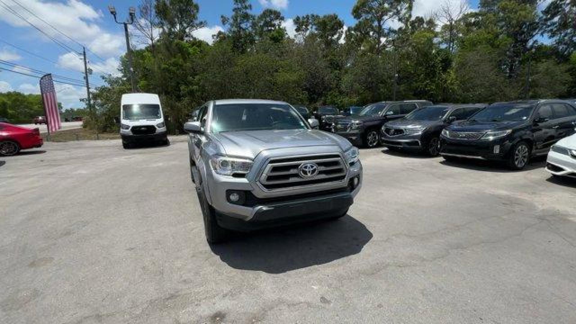 2020 Silver Toyota Tacoma 2WD (5TFAX5GN2LX) with an 4 2.7 L engine, Automatic transmission, located at 27610 S Dixie Hwy, Homestead, FL, 33032, (305) 749-2348, 25.510241, -80.438301 - Boasts 23 Highway MPG and 20 City MPG! This Toyota Tacoma 2WD boasts a Regular Unleaded I-4 2.7 L/164 engine powering this Automatic transmission. Wi-Fi Connect with up to 2GB within Mobile Hotspot Internet Access, Wheels: 16 x 7J Style Steel Disc, Variable Intermittent Wipers.* This Toyota Tacoma 2 - Photo#7