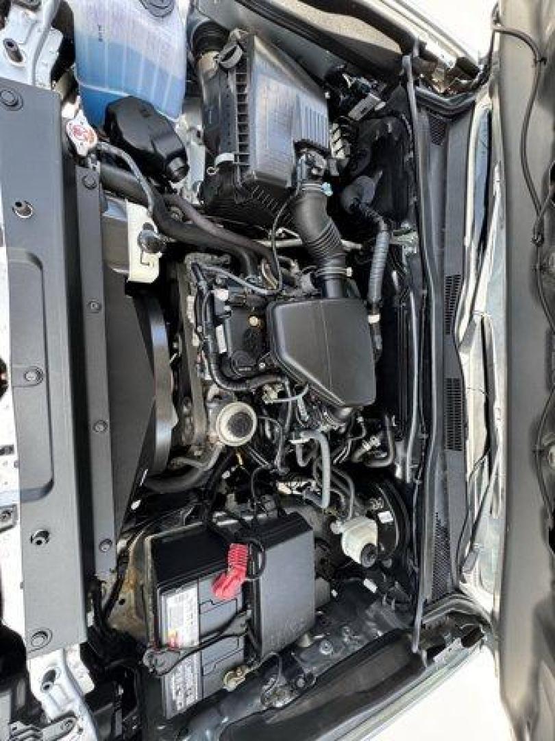 2020 Silver Toyota Tacoma 2WD (5TFAX5GN2LX) with an 4 2.7 L engine, Automatic transmission, located at 27610 S Dixie Hwy, Homestead, FL, 33032, (305) 749-2348, 25.510241, -80.438301 - Boasts 23 Highway MPG and 20 City MPG! This Toyota Tacoma 2WD boasts a Regular Unleaded I-4 2.7 L/164 engine powering this Automatic transmission. Wi-Fi Connect with up to 2GB within Mobile Hotspot Internet Access, Wheels: 16 x 7J Style Steel Disc, Variable Intermittent Wipers.* This Toyota Tacoma 2 - Photo#17