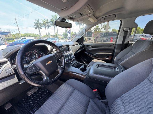 2020 Shadow Gray Metallic /Jet Black Chevrolet Suburban LS (1GNSCGKC9LR) with an 8 5.3L engine, Automatic transmission, located at 27610 S Dixie Hwy, Homestead, FL, 33032, (305) 749-2348, 25.510241, -80.438301 - Only 53,513 Miles! Delivers 22 Highway MPG and 15 City MPG! This Chevrolet Suburban boasts a Gas/Ethanol V8 5.3L/ engine powering this Automatic transmission. WHEELS, 18 X 8.5 (45.7 CM X 21.6 CM) ALUMINUM WITH HIGH-POLISHED FINISH (STD), TRANSMISSION, 6-SPEED AUTOMATIC, ELECTRONICALLY CONTROLLED wit - Photo#10