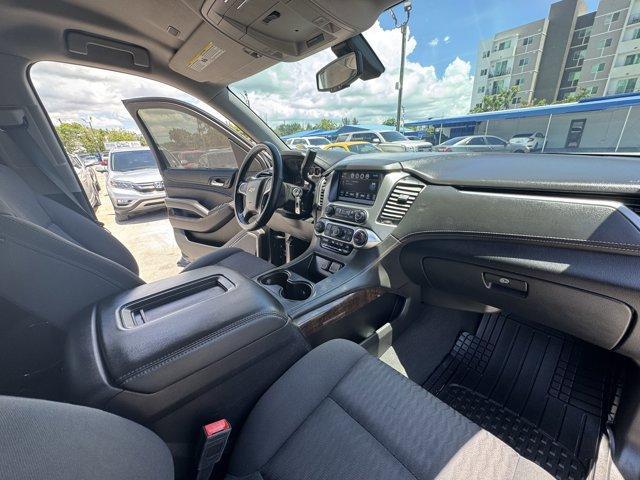 2020 Shadow Gray Metallic /Jet Black Chevrolet Suburban LS (1GNSCGKC9LR) with an 8 5.3L engine, Automatic transmission, located at 27610 S Dixie Hwy, Homestead, FL, 33032, (305) 749-2348, 25.510241, -80.438301 - Only 53,513 Miles! Delivers 22 Highway MPG and 15 City MPG! This Chevrolet Suburban boasts a Gas/Ethanol V8 5.3L/ engine powering this Automatic transmission. WHEELS, 18 X 8.5 (45.7 CM X 21.6 CM) ALUMINUM WITH HIGH-POLISHED FINISH (STD), TRANSMISSION, 6-SPEED AUTOMATIC, ELECTRONICALLY CONTROLLED wit - Photo#11