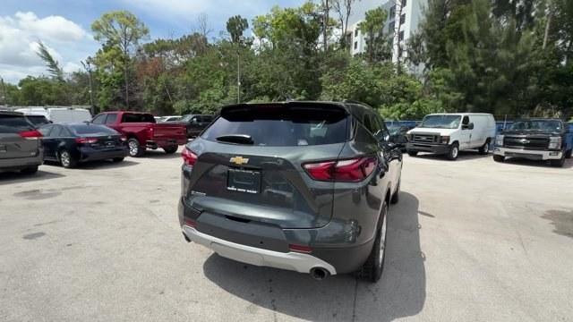 2020 Nightfall Gray Metallic /Jet Black Chevrolet Blazer LT (3GNKBBRA2LS) with an 4 2.5L engine, Automatic transmission, located at 27610 S Dixie Hwy, Homestead, FL, 33032, (305) 749-2348, 25.510241, -80.438301 - Boasts 27 Highway MPG and 21 City MPG! This Chevrolet Blazer delivers a Gas I4 2.5L/ engine powering this Automatic transmission. WHEELS, 18 (45.7 CM) BRIGHT SILVER ALUMINUM (STD), UNIVERSAL HOME REMOTE includes garage door opener, programmable, TRANSMISSION, 9-SPEED AUTOMATIC, ELECTRONICALLY-CONTRO- Photo#4