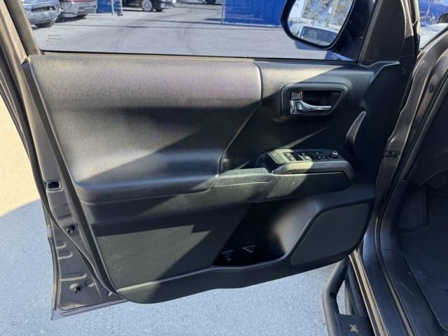 2016 Gray Toyota Tacoma SR5 (5TFAZ5CN4GX) with an 6 3.5 L engine, Automatic transmission, located at 27610 S Dixie Hwy, Homestead, FL, 33032, (305) 749-2348, 25.510241, -80.438301 - KBB.com Best Buy Awards Finalist. Boasts 24 Highway MPG and 19 City MPG! This Toyota Tacoma boasts a Regular Unleaded V-6 3.5 L/211 engine powering this Automatic transmission. Wireless Phone Connectivity, Variable Intermittent Wipers, Trip Computer.*This Toyota Tacoma Comes Equipped with These Opti - Photo#10