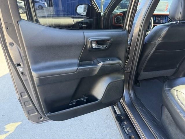 2016 Gray Toyota Tacoma SR5 (5TFAZ5CN4GX) with an 6 3.5 L engine, Automatic transmission, located at 27610 S Dixie Hwy, Homestead, FL, 33032, (305) 749-2348, 25.510241, -80.438301 - KBB.com Best Buy Awards Finalist. Boasts 24 Highway MPG and 19 City MPG! This Toyota Tacoma boasts a Regular Unleaded V-6 3.5 L/211 engine powering this Automatic transmission. Wireless Phone Connectivity, Variable Intermittent Wipers, Trip Computer.*This Toyota Tacoma Comes Equipped with These Opti - Photo#12