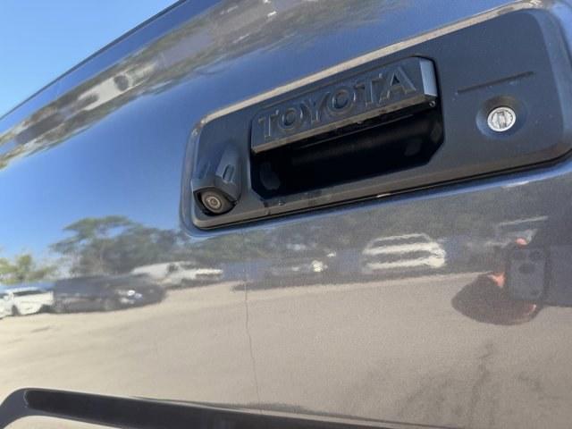 2016 Gray Toyota Tacoma SR5 (5TFAZ5CN4GX) with an 6 3.5 L engine, Automatic transmission, located at 27610 S Dixie Hwy, Homestead, FL, 33032, (305) 749-2348, 25.510241, -80.438301 - KBB.com Best Buy Awards Finalist. Boasts 24 Highway MPG and 19 City MPG! This Toyota Tacoma boasts a Regular Unleaded V-6 3.5 L/211 engine powering this Automatic transmission. Wireless Phone Connectivity, Variable Intermittent Wipers, Trip Computer.*This Toyota Tacoma Comes Equipped with These Opti - Photo#15