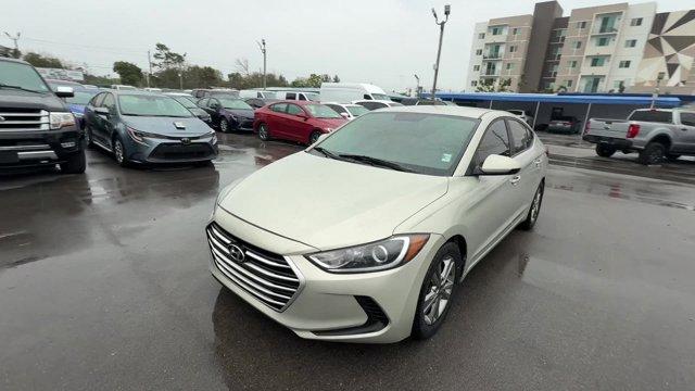 photo of 2017 Hyundai Elantra SE
