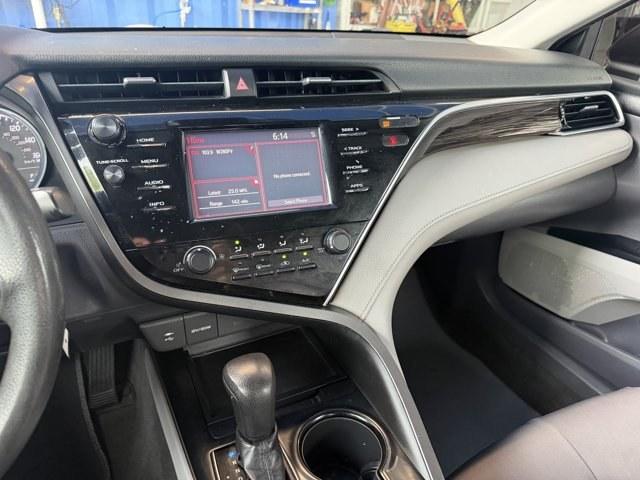 2018 Black Toyota Camry L (4T1B11HK7JU) with an 4 2.5 L engine, Automatic transmission, located at 27610 S Dixie Hwy, Homestead, FL, 33032, (305) 749-2348, 25.510241, -80.438301 - KBB.com 10 Most Awarded Cars. This Toyota Camry boasts a Regular Unleaded I-4 2.5 L/152 engine powering this Automatic transmission. Window Grid Antenna, Variable Intermittent Wipers, Valet Function.* This Toyota Camry Features the Following Options *Trunk Rear Cargo Access, Trip Computer, Toyota Sa- Photo#9