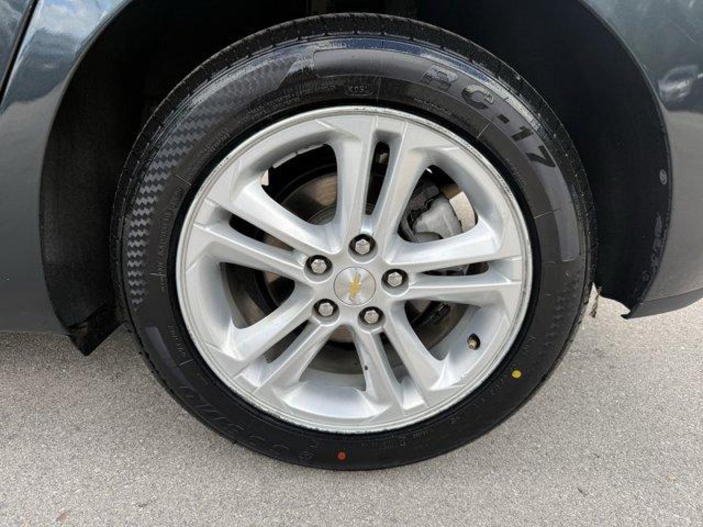 2018 Graphite Metallic /Jet Black Chevrolet Cruze LT (3G1BE6SM0JS) with an 4 1.4L engine, Automatic transmission, located at 27610 S Dixie Hwy, Homestead, FL, 33032, (305) 749-2348, 25.510241, -80.438301 - KBB.com 10 Most Awarded Brands. Scores 38 Highway MPG and 29 City MPG! This Chevrolet Cruze boasts a Turbocharged Gas I4 1.4L/ engine powering this Automatic transmission. WHEELS, 16 (40.6 CM) ALUMINUM (STD), VISORS, DRIVER AND FRONT PASSENGER ILLUMINATED VANITY MIRRORS, TRANSMISSION, 6-SPEED AUTOMA - Photo#16