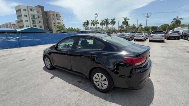 2020 Aurora Black /Black Kia Rio LX (3KPA24AD5LE) with an 4 1.6 L engine, Variable transmission, located at 27610 S Dixie Hwy, Homestead, FL, 33032, (305) 749-2348, 25.510241, -80.438301 - Boasts 41 Highway MPG and 33 City MPG! This Kia Rio delivers a Regular Unleaded I-4 1.6 L/98 engine powering this Variable transmission. CARPET FLOOR MAT, BLACK, WOVEN CLOTH SEAT TRIM, AURORA BLACK.*This Kia Rio Comes Equipped with These Options *Woven Cloth Seat Trim, Wheels: 15 x 5.5J Steel w/Full- Photo#2