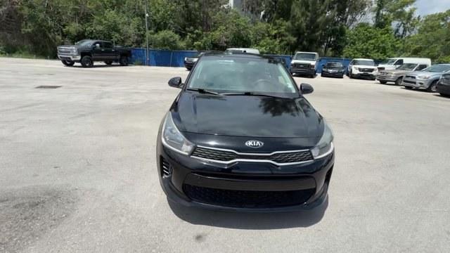 2020 Aurora Black /Black Kia Rio LX (3KPA24AD5LE) with an 4 1.6 L engine, Variable transmission, located at 27610 S Dixie Hwy, Homestead, FL, 33032, (305) 749-2348, 25.510241, -80.438301 - Boasts 41 Highway MPG and 33 City MPG! This Kia Rio delivers a Regular Unleaded I-4 1.6 L/98 engine powering this Variable transmission. CARPET FLOOR MAT, BLACK, WOVEN CLOTH SEAT TRIM, AURORA BLACK.*This Kia Rio Comes Equipped with These Options *Woven Cloth Seat Trim, Wheels: 15 x 5.5J Steel w/Full- Photo#7