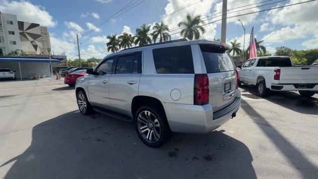 2017 Silver Ice Metallic /Cocoa/Dune Chevrolet Tahoe (1GNSKBKC7HR) with an 8 5.3L engine, Automatic transmission, located at 27610 S Dixie Hwy, Homestead, FL, 33032, (305) 749-2348, 25.510241, -80.438301 - KBB.com 5-Year Cost to Own Awards. Delivers 22 Highway MPG and 16 City MPG! This Chevrolet Tahoe delivers a Gas/Ethanol V8 5.3L/325 engine powering this Automatic transmission. WIRELESS CHARGING, WHEELS, 18 X 8.5 (45.7 CM X 21.6 CM) ALUMINUM WITH HIGH-POLISHED FINISH (STD), TRANSMISSION, 6-SPEED AUT - Photo#8
