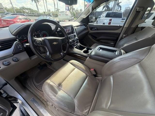 2017 Silver Ice Metallic /Cocoa/Dune Chevrolet Tahoe (1GNSKBKC7HR) with an 8 5.3L engine, Automatic transmission, located at 27610 S Dixie Hwy, Homestead, FL, 33032, (305) 749-2348, 25.510241, -80.438301 - KBB.com 5-Year Cost to Own Awards. Delivers 22 Highway MPG and 16 City MPG! This Chevrolet Tahoe delivers a Gas/Ethanol V8 5.3L/325 engine powering this Automatic transmission. WIRELESS CHARGING, WHEELS, 18 X 8.5 (45.7 CM X 21.6 CM) ALUMINUM WITH HIGH-POLISHED FINISH (STD), TRANSMISSION, 6-SPEED AUT - Photo#11