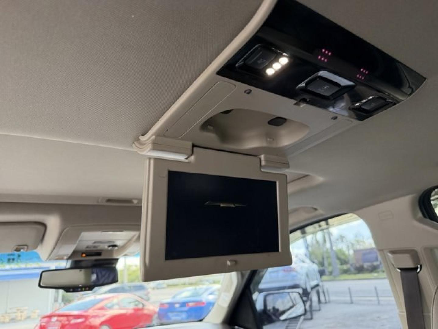 2017 Silver Ice Metallic /Cocoa/Dune Chevrolet Tahoe (1GNSKBKC7HR) with an 8 5.3L engine, Automatic transmission, located at 27610 S Dixie Hwy, Homestead, FL, 33032, (305) 749-2348, 25.510241, -80.438301 - KBB.com 5-Year Cost to Own Awards. Delivers 22 Highway MPG and 16 City MPG! This Chevrolet Tahoe delivers a Gas/Ethanol V8 5.3L/325 engine powering this Automatic transmission. WIRELESS CHARGING, WHEELS, 18 X 8.5 (45.7 CM X 21.6 CM) ALUMINUM WITH HIGH-POLISHED FINISH (STD), TRANSMISSION, 6-SPEED AUT- Photo#13