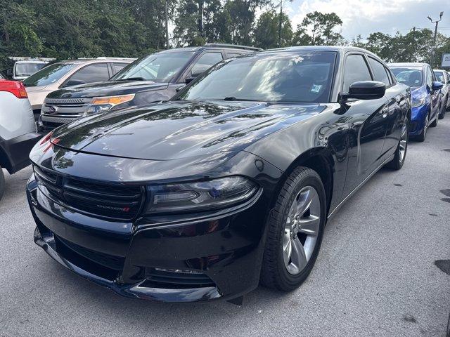 photo of 2016 Dodge Charger SXT