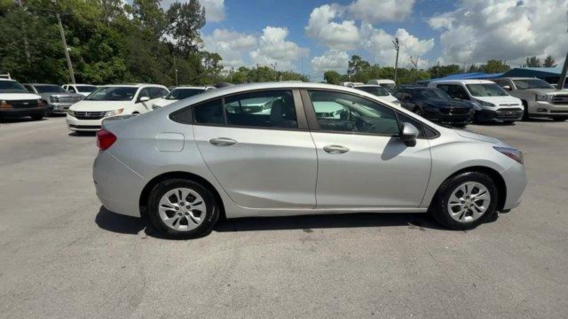 2017 Silver Ice Metallic /Dark Atmosphere/Medium Atmosphere Chevrolet Cruze (3G1BC5SM6HS) with an 4 1.4L engine, Automatic transmission, located at 27610 S Dixie Hwy, Homestead, FL, 33032, (305) 749-2348, 25.510241, -80.438301 - KBB.com 10 Most Awarded Brands. Only 23,357 Miles! Scores 40 Highway MPG and 30 City MPG! This Chevrolet Cruze boasts a Turbocharged Gas I4 1.4L/ engine powering this Automatic transmission. TRANSMISSION, 6-SPEED AUTOMATIC (STD), SILVER ICE METALLIC, SEATS, FRONT BUCKET WITH RECLINING SEATBACKS AND - Photo#5