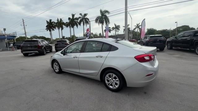 2017 Silver Ice Metallic /Dark Atmosphere/Medium Atmosphere Chevrolet Cruze (3G1BC5SM6HS) with an 4 1.4L engine, Automatic transmission, located at 27610 S Dixie Hwy, Homestead, FL, 33032, (305) 749-2348, 25.510241, -80.438301 - KBB.com 10 Most Awarded Brands. Only 23,357 Miles! Scores 40 Highway MPG and 30 City MPG! This Chevrolet Cruze boasts a Turbocharged Gas I4 1.4L/ engine powering this Automatic transmission. TRANSMISSION, 6-SPEED AUTOMATIC (STD), SILVER ICE METALLIC, SEATS, FRONT BUCKET WITH RECLINING SEATBACKS AND - Photo#2
