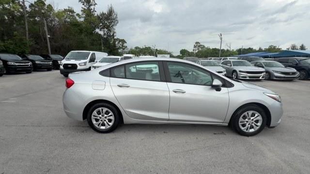 2017 Silver Ice Metallic /Dark Atmosphere/Medium Atmosphere Chevrolet Cruze (3G1BC5SM6HS) with an 4 1.4L engine, Automatic transmission, located at 27610 S Dixie Hwy, Homestead, FL, 33032, (305) 749-2348, 25.510241, -80.438301 - KBB.com 10 Most Awarded Brands. Only 23,357 Miles! Scores 40 Highway MPG and 30 City MPG! This Chevrolet Cruze boasts a Turbocharged Gas I4 1.4L/ engine powering this Automatic transmission. TRANSMISSION, 6-SPEED AUTOMATIC (STD), SILVER ICE METALLIC, SEATS, FRONT BUCKET WITH RECLINING SEATBACKS AND - Photo#5