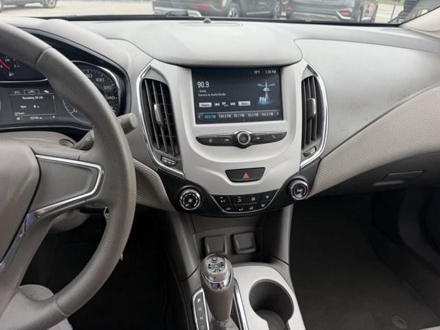 2017 Silver Ice Metallic /Dark Atmosphere/Medium Atmosphere Chevrolet Cruze (3G1BC5SM6HS) with an 4 1.4L engine, Automatic transmission, located at 27610 S Dixie Hwy, Homestead, FL, 33032, (305) 749-2348, 25.510241, -80.438301 - KBB.com 10 Most Awarded Brands. Only 23,357 Miles! Scores 40 Highway MPG and 30 City MPG! This Chevrolet Cruze boasts a Turbocharged Gas I4 1.4L/ engine powering this Automatic transmission. TRANSMISSION, 6-SPEED AUTOMATIC (STD), SILVER ICE METALLIC, SEATS, FRONT BUCKET WITH RECLINING SEATBACKS AND - Photo#9