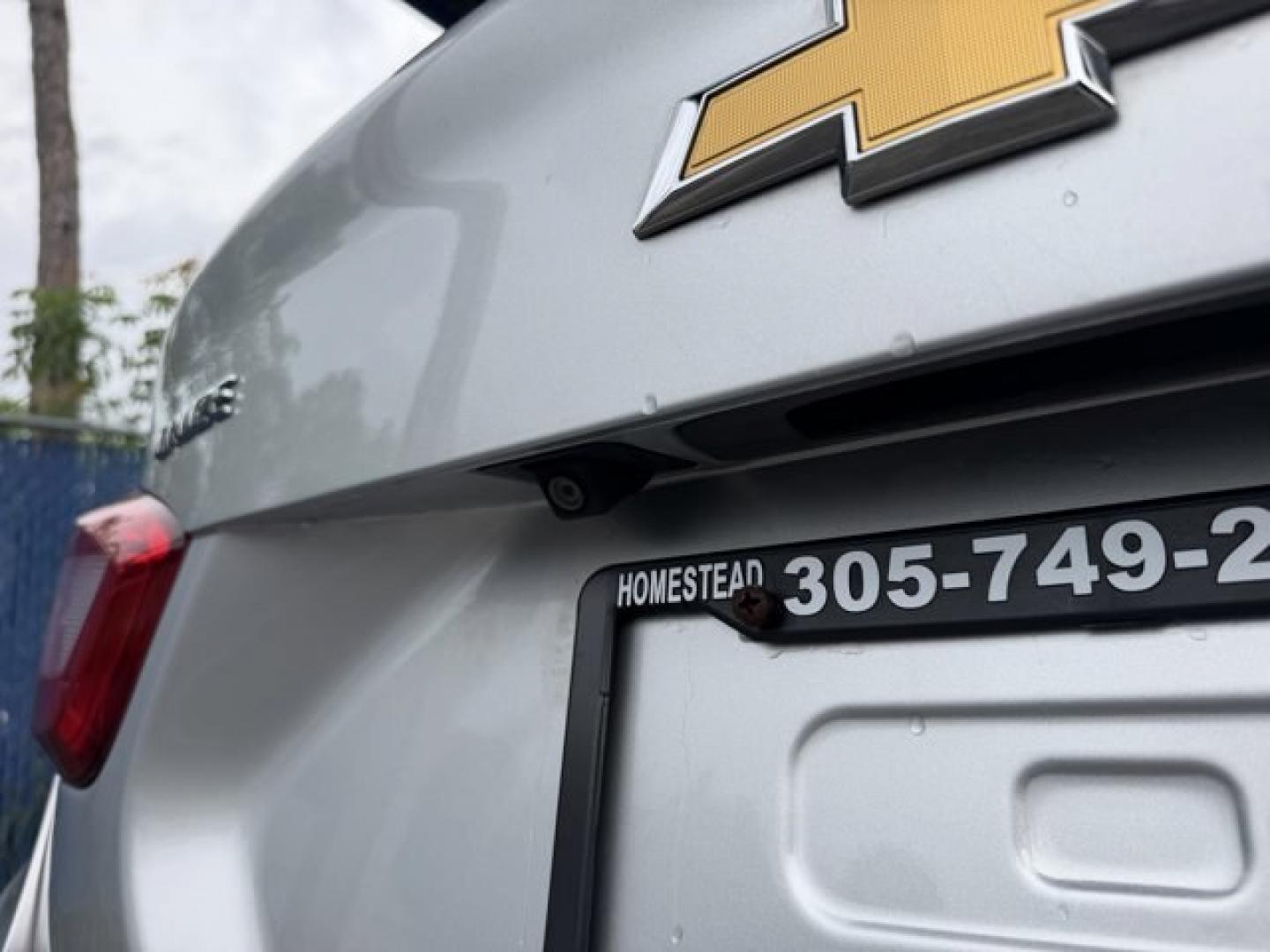 2017 Silver Ice Metallic /Dark Atmosphere/Medium Atmosphere Chevrolet Cruze (3G1BC5SM6HS) with an 4 1.4L engine, Automatic transmission, located at 27610 S Dixie Hwy, Homestead, FL, 33032, (305) 749-2348, 25.510241, -80.438301 - KBB.com 10 Most Awarded Brands. Only 23,357 Miles! Scores 40 Highway MPG and 30 City MPG! This Chevrolet Cruze boasts a Turbocharged Gas I4 1.4L/ engine powering this Automatic transmission. TRANSMISSION, 6-SPEED AUTOMATIC (STD), SILVER ICE METALLIC, SEATS, FRONT BUCKET WITH RECLINING SEATBACKS AND- Photo#15