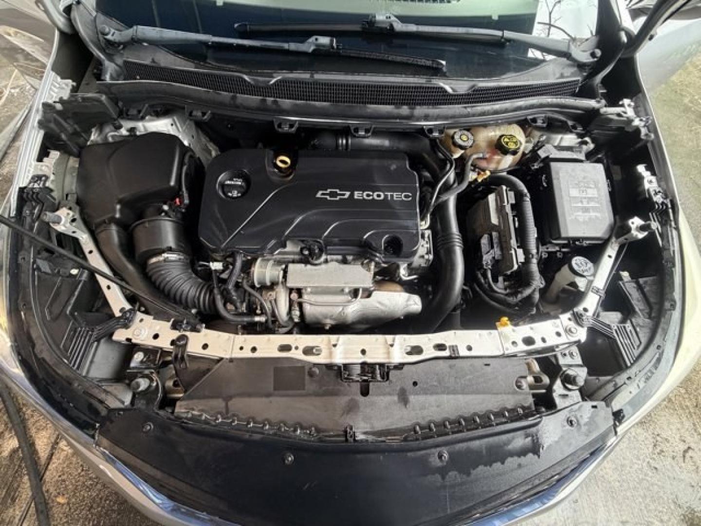 2017 Silver Ice Metallic /Dark Atmosphere/Medium Atmosphere Chevrolet Cruze (3G1BC5SM6HS) with an 4 1.4L engine, Automatic transmission, located at 27610 S Dixie Hwy, Homestead, FL, 33032, (305) 749-2348, 25.510241, -80.438301 - KBB.com 10 Most Awarded Brands. Only 23,357 Miles! Scores 40 Highway MPG and 30 City MPG! This Chevrolet Cruze boasts a Turbocharged Gas I4 1.4L/ engine powering this Automatic transmission. TRANSMISSION, 6-SPEED AUTOMATIC (STD), SILVER ICE METALLIC, SEATS, FRONT BUCKET WITH RECLINING SEATBACKS AND- Photo#16