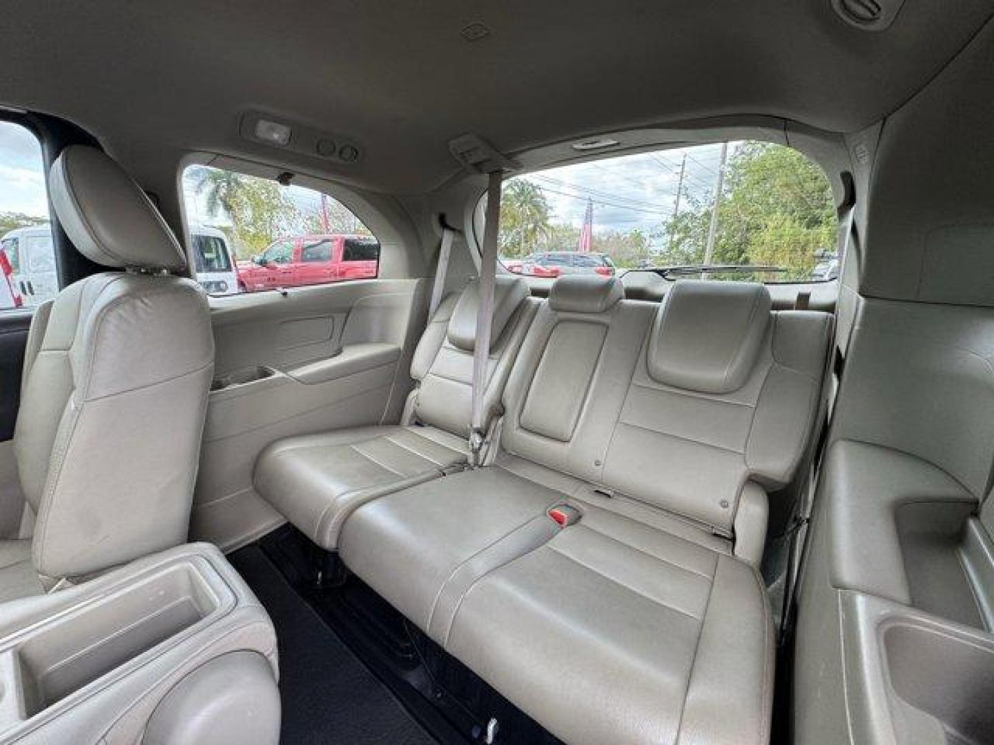 2016 White Honda Odyssey (5FNRL5H92GB) with an 6 3.5 L engine, Automatic transmission, located at 27610 S Dixie Hwy, Homestead, FL, 33032, (305) 749-2348, 25.510241, -80.438301 - KBB.com Best Buy Awards. Delivers 28 Highway MPG and 19 City MPG! This Honda Odyssey boasts a Regular Unleaded V-6 3.5 L/212 engine powering this Automatic transmission. Window Grid Antenna, Wheels: 18 x 7 Alloy, VSA Electronic Stability Control (ESC).*This Honda Odyssey Comes Equipped with These Op - Photo#12