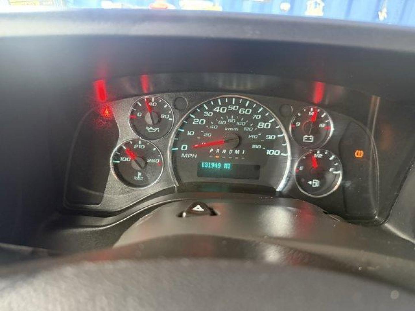 2020 Summit White /Medium Pewter Chevrolet Express Cargo Van (1GCWGAFG5L1) with an 8 6.0L engine, Automatic transmission, located at 27610 S Dixie Hwy, Homestead, FL, 33032, (305) 749-2348, 25.510241, -80.438301 - This Chevrolet Express Cargo Van delivers a Gas/Ethanol V8 6.0L/364 engine powering this Automatic transmission. WINDOW SECURITY BAR, REAR SIDE DOOR GLASS, VISORS, DRIVER AND FRONT PASSENGER, VINYL, TRANSMISSION, 6-SPEED AUTOMATIC, HEAVY-DUTY, ELECTRONICALLY CONTROLLED with overdrive and tow/haul mo - Photo#8