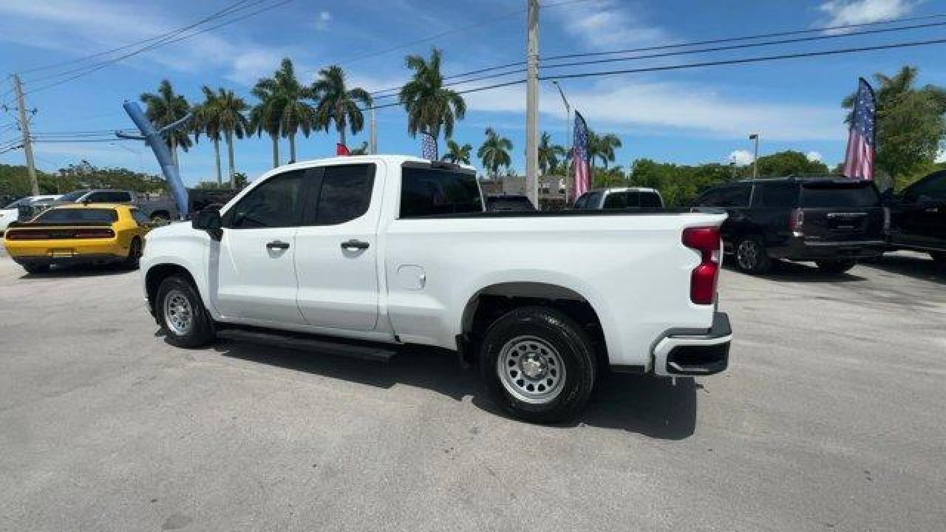 2020 Summit White /Jet Black Chevrolet Silverado 1500 (1GCRYAEF9LZ) with an 8 5.3L engine, Automatic transmission, located at 27610 S Dixie Hwy, Homestead, FL, 33032, (305) 749-2348, 25.510241, -80.438301 - Boasts 20 Highway MPG and 15 City MPG! This Chevrolet Silverado 1500 delivers a Gas V8 5.3L/325 engine powering this Automatic transmission. Z71 OFF-ROAD PACKAGE includes (Z71) Off-Road suspension, (JHD) Hill Descent Control, (NZZ) skid plates and (K47) high-capacity air filter Includes Z71 hard bad - Photo#2