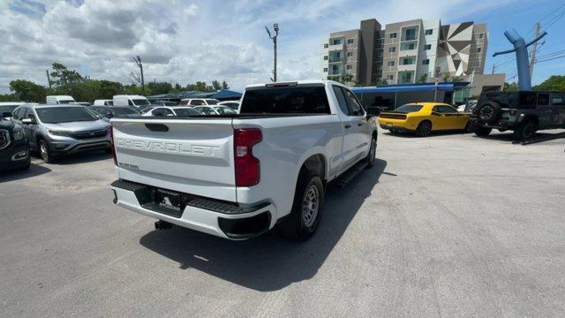 2020 Summit White /Jet Black Chevrolet Silverado 1500 (1GCRYAEF9LZ) with an 8 5.3L engine, Automatic transmission, located at 27610 S Dixie Hwy, Homestead, FL, 33032, (305) 749-2348, 25.510241, -80.438301 - Boasts 20 Highway MPG and 15 City MPG! This Chevrolet Silverado 1500 delivers a Gas V8 5.3L/325 engine powering this Automatic transmission. Z71 OFF-ROAD PACKAGE includes (Z71) Off-Road suspension, (JHD) Hill Descent Control, (NZZ) skid plates and (K47) high-capacity air filter Includes Z71 hard bad - Photo#4