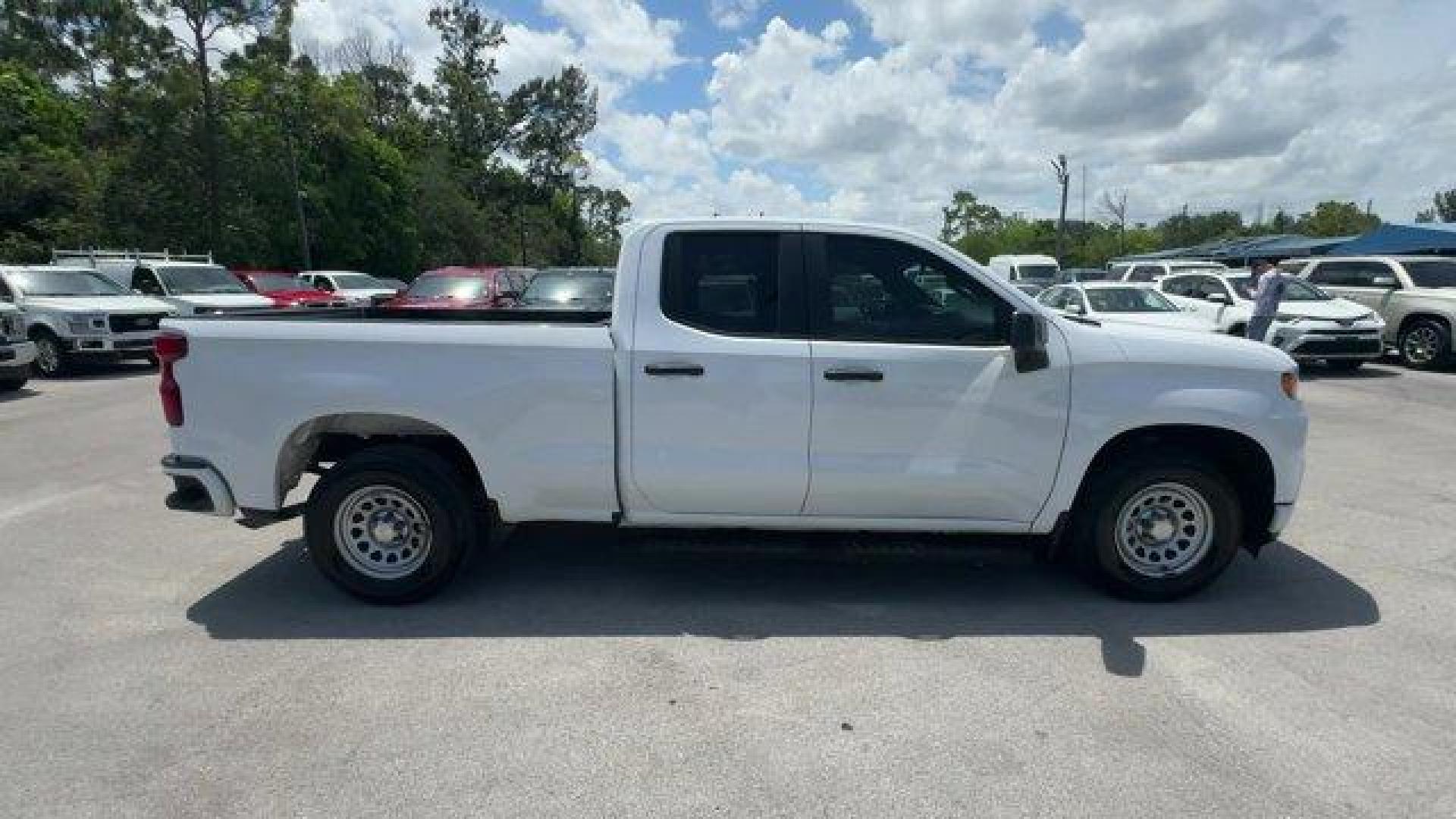 2020 Summit White /Jet Black Chevrolet Silverado 1500 (1GCRYAEF9LZ) with an 8 5.3L engine, Automatic transmission, located at 27610 S Dixie Hwy, Homestead, FL, 33032, (305) 749-2348, 25.510241, -80.438301 - Boasts 20 Highway MPG and 15 City MPG! This Chevrolet Silverado 1500 delivers a Gas V8 5.3L/325 engine powering this Automatic transmission. Z71 OFF-ROAD PACKAGE includes (Z71) Off-Road suspension, (JHD) Hill Descent Control, (NZZ) skid plates and (K47) high-capacity air filter Includes Z71 hard bad - Photo#5