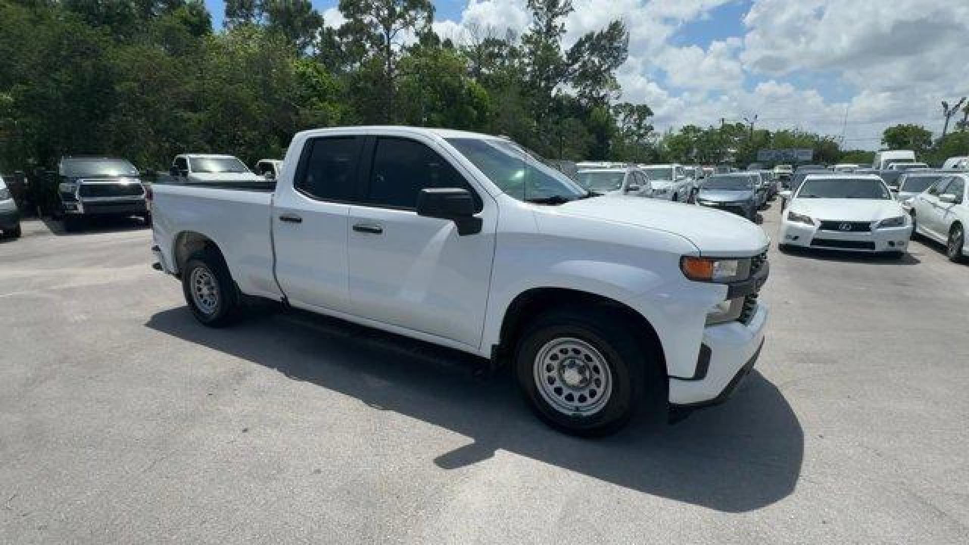 2020 Summit White /Jet Black Chevrolet Silverado 1500 (1GCRYAEF9LZ) with an 8 5.3L engine, Automatic transmission, located at 27610 S Dixie Hwy, Homestead, FL, 33032, (305) 749-2348, 25.510241, -80.438301 - Boasts 20 Highway MPG and 15 City MPG! This Chevrolet Silverado 1500 delivers a Gas V8 5.3L/325 engine powering this Automatic transmission. Z71 OFF-ROAD PACKAGE includes (Z71) Off-Road suspension, (JHD) Hill Descent Control, (NZZ) skid plates and (K47) high-capacity air filter Includes Z71 hard bad - Photo#6