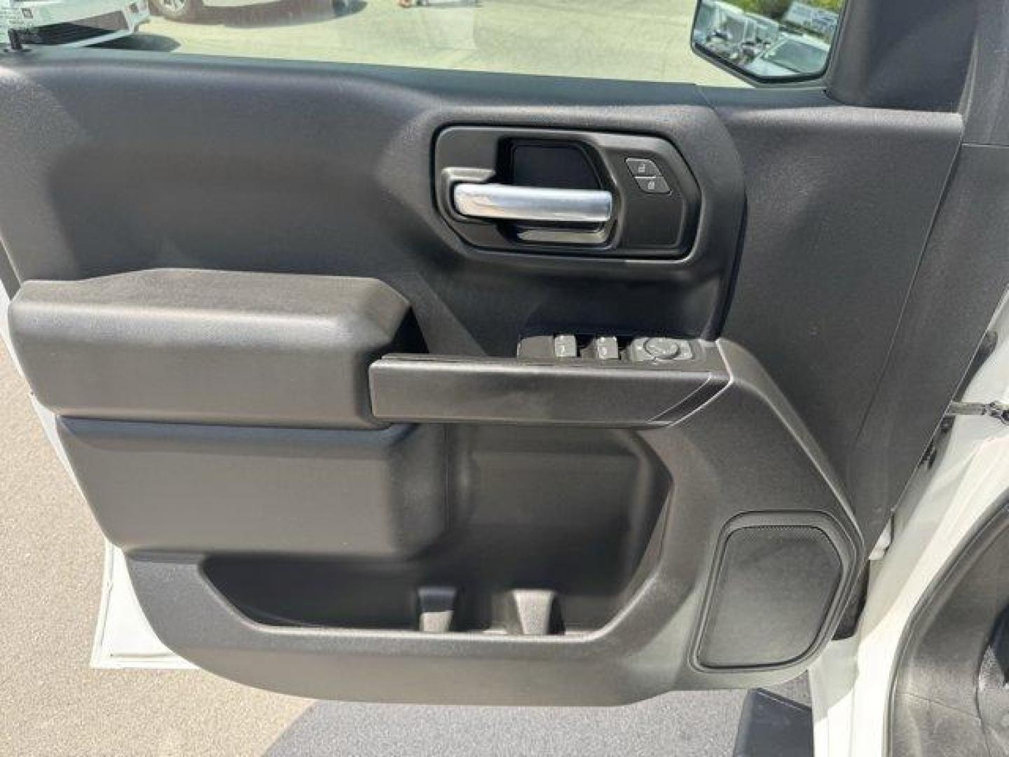 2020 Summit White /Jet Black Chevrolet Silverado 1500 (1GCRYAEF9LZ) with an 8 5.3L engine, Automatic transmission, located at 27610 S Dixie Hwy, Homestead, FL, 33032, (305) 749-2348, 25.510241, -80.438301 - Boasts 20 Highway MPG and 15 City MPG! This Chevrolet Silverado 1500 delivers a Gas V8 5.3L/325 engine powering this Automatic transmission. Z71 OFF-ROAD PACKAGE includes (Z71) Off-Road suspension, (JHD) Hill Descent Control, (NZZ) skid plates and (K47) high-capacity air filter Includes Z71 hard bad - Photo#13
