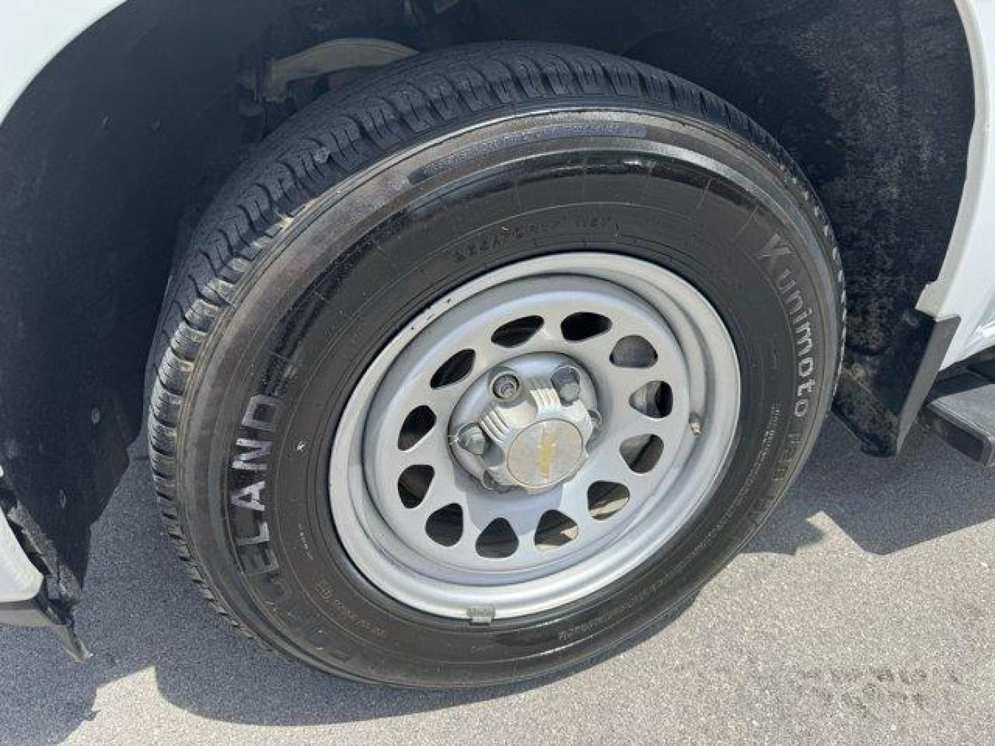 2020 Summit White /Jet Black Chevrolet Silverado 1500 (1GCRYAEF9LZ) with an 8 5.3L engine, Automatic transmission, located at 27610 S Dixie Hwy, Homestead, FL, 33032, (305) 749-2348, 25.510241, -80.438301 - Boasts 20 Highway MPG and 15 City MPG! This Chevrolet Silverado 1500 delivers a Gas V8 5.3L/325 engine powering this Automatic transmission. Z71 OFF-ROAD PACKAGE includes (Z71) Off-Road suspension, (JHD) Hill Descent Control, (NZZ) skid plates and (K47) high-capacity air filter Includes Z71 hard bad - Photo#16