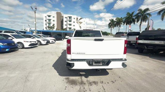 2020 Summit White /Jet Black Chevrolet Silverado 1500 (1GCRYAEF9LZ) with an 8 5.3L engine, Automatic transmission, located at 27610 S Dixie Hwy, Homestead, FL, 33032, (305) 749-2348, 25.510241, -80.438301 - Boasts 20 Highway MPG and 15 City MPG! This Chevrolet Silverado 1500 delivers a Gas V8 5.3L/325 engine powering this Automatic transmission. Z71 OFF-ROAD PACKAGE includes (Z71) Off-Road suspension, (JHD) Hill Descent Control, (NZZ) skid plates and (K47) high-capacity air filter Includes Z71 hard bad - Photo#3