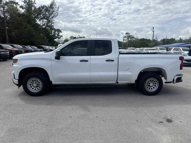 2020 Summit White /Jet Black Chevrolet Silverado 1500 (1GCRYAEF9LZ) with an 8 5.3L engine, Automatic transmission, located at 27610 S Dixie Hwy, Homestead, FL, 33032, (305) 749-2348, 25.510241, -80.438301 - Boasts 20 Highway MPG and 15 City MPG! This Chevrolet Silverado 1500 delivers a Gas V8 5.3L/325 engine powering this Automatic transmission. Z71 OFF-ROAD PACKAGE includes (Z71) Off-Road suspension, (JHD) Hill Descent Control, (NZZ) skid plates and (K47) high-capacity air filter Includes Z71 hard bad - Photo#1