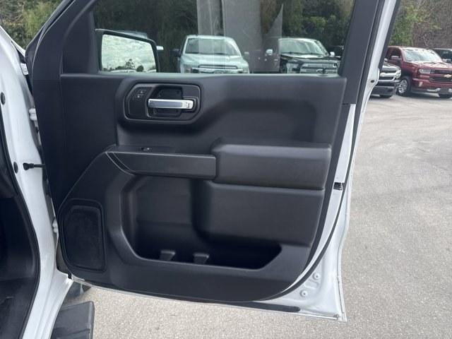 2020 Summit White /Jet Black Chevrolet Silverado 1500 (1GCRYAEF9LZ) with an 8 5.3L engine, Automatic transmission, located at 27610 S Dixie Hwy, Homestead, FL, 33032, (305) 749-2348, 25.510241, -80.438301 - Boasts 20 Highway MPG and 15 City MPG! This Chevrolet Silverado 1500 delivers a Gas V8 5.3L/325 engine powering this Automatic transmission. Z71 OFF-ROAD PACKAGE includes (Z71) Off-Road suspension, (JHD) Hill Descent Control, (NZZ) skid plates and (K47) high-capacity air filter Includes Z71 hard bad - Photo#16