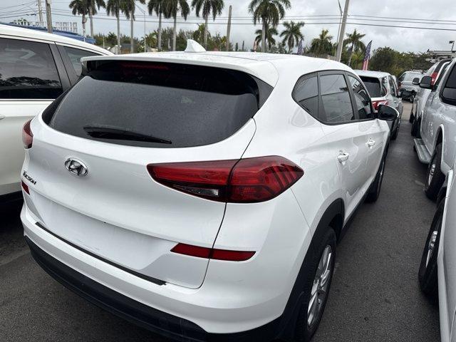 2020 Winter White /Gray Hyundai Tucson (KM8J23A42LU) with an 4 2.0 L engine, Automatic transmission, located at 27610 S Dixie Hwy, Homestead, FL, 33032, (305) 749-2348, 25.510241, -80.438301 - Scores 28 Highway MPG and 23 City MPG! This Hyundai Tucson delivers a Regular Unleaded I-4 2.0 L/122 engine powering this Automatic transmission. WINTER WHITE, REVERSIBLE CARGO TRAY -inc: rubber-like non-slip protective cover for rear cargo compartment, OPTION GROUP 01.*This Hyundai Tucson Comes Equ - Photo#2