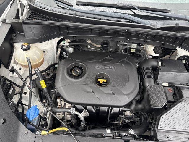 2020 Winter White /Gray Hyundai Tucson (KM8J23A42LU) with an 4 2.0 L engine, Automatic transmission, located at 27610 S Dixie Hwy, Homestead, FL, 33032, (305) 749-2348, 25.510241, -80.438301 - Scores 28 Highway MPG and 23 City MPG! This Hyundai Tucson delivers a Regular Unleaded I-4 2.0 L/122 engine powering this Automatic transmission. WINTER WHITE, REVERSIBLE CARGO TRAY -inc: rubber-like non-slip protective cover for rear cargo compartment, OPTION GROUP 01.*This Hyundai Tucson Comes Equ - Photo#4