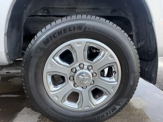 2016 Bright Silver Metallic Clearcoat /Diesel Gray/Black Ram 2500 (3C6UR4DJ4GG) with an 8 6.4 L engine, Automatic transmission, located at 27610 S Dixie Hwy, Homestead, FL, 33032, (305) 749-2348, 25.510241, -80.438301 - This Ram 2500 delivers a Regular Unleaded V-8 6.4 L/392 engine powering this Automatic transmission. WHEELS: 20 X 8.0 PAINTED ALUMINUM W/CHROME INSERTS -inc: Tires: LT285/60R20E OWL On/Off Road, TRANSMISSION: 6-SPEED AUTOMATIC (66RFE) (STD), TOW HOOKS.* This Ram 2500 Features the Following Options *- Photo#15