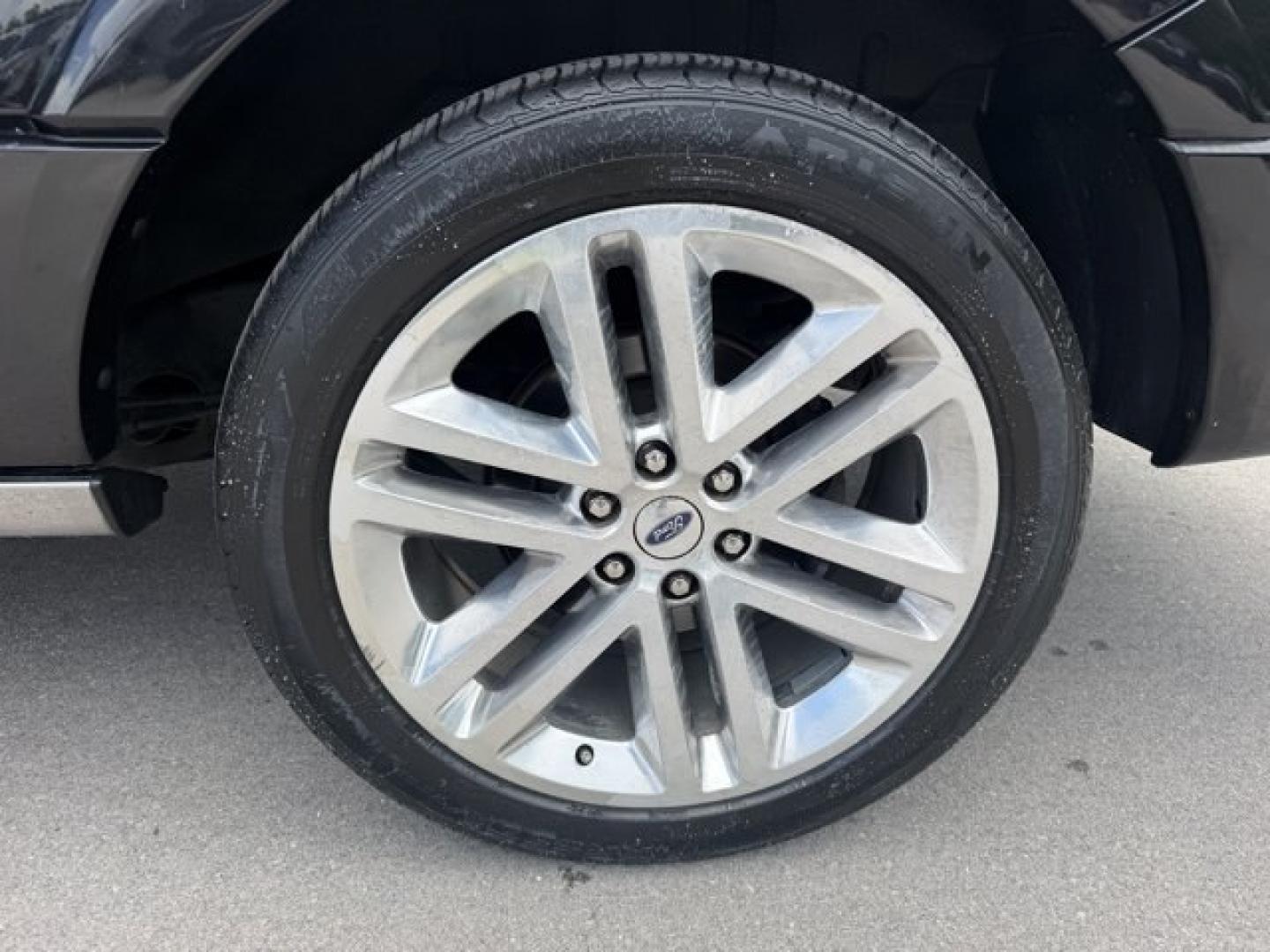 2015 Black Ford Expedition EL (1FMJK1MT8FE) with an 6 3.5 L engine, Automatic transmission, located at 27610 S Dixie Hwy, Homestead, FL, 33032, (305) 749-2348, 25.510241, -80.438301 - KBB.com Brand Image Awards. Delivers 20 Highway MPG and 14 City MPG! This Ford Expedition EL delivers a Twin Turbo Regular Unleaded V-6 3.5 L/213 engine powering this Automatic transmission. Window Grid Antenna, Wheels: 20 Polished Aluminum, Vinyl Door Trim Insert.* This Ford Expedition EL Features- Photo#15