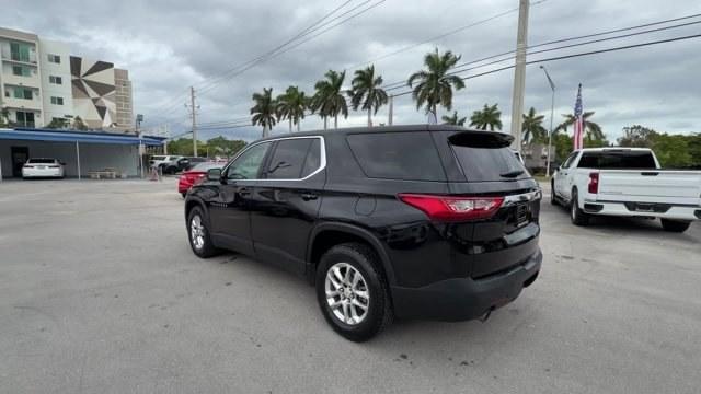 2020 Mosaic Black Metallic /Jet Black Chevrolet Traverse (1GNERFKW3LJ) with an 6 3.6L engine, Automatic transmission, located at 27610 S Dixie Hwy, Homestead, FL, 33032, (305) 749-2348, 25.510241, -80.438301 - Delivers 27 Highway MPG and 18 City MPG! This Chevrolet Traverse boasts a Gas V6 3.6L/217 engine powering this Automatic transmission. WHEELS, 18 (45.7 CM) BRIGHT SILVER PAINTED ALUMINUM (STD), TRANSMISSION, 9-SPEED AUTOMATIC (STD), TIRES, P255/65R18 ALL-SEASON BLACKWALL (STD).*This Chevrolet Traver - Photo#2