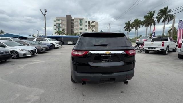 2020 Mosaic Black Metallic /Jet Black Chevrolet Traverse (1GNERFKW3LJ) with an 6 3.6L engine, Automatic transmission, located at 27610 S Dixie Hwy, Homestead, FL, 33032, (305) 749-2348, 25.510241, -80.438301 - Delivers 27 Highway MPG and 18 City MPG! This Chevrolet Traverse boasts a Gas V6 3.6L/217 engine powering this Automatic transmission. WHEELS, 18 (45.7 CM) BRIGHT SILVER PAINTED ALUMINUM (STD), TRANSMISSION, 9-SPEED AUTOMATIC (STD), TIRES, P255/65R18 ALL-SEASON BLACKWALL (STD).*This Chevrolet Traver - Photo#3