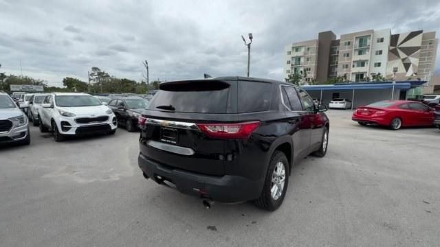2020 Mosaic Black Metallic /Jet Black Chevrolet Traverse (1GNERFKW3LJ) with an 6 3.6L engine, Automatic transmission, located at 27610 S Dixie Hwy, Homestead, FL, 33032, (305) 749-2348, 25.510241, -80.438301 - Delivers 27 Highway MPG and 18 City MPG! This Chevrolet Traverse boasts a Gas V6 3.6L/217 engine powering this Automatic transmission. WHEELS, 18 (45.7 CM) BRIGHT SILVER PAINTED ALUMINUM (STD), TRANSMISSION, 9-SPEED AUTOMATIC (STD), TIRES, P255/65R18 ALL-SEASON BLACKWALL (STD).*This Chevrolet Traver - Photo#4