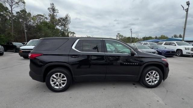 2020 Mosaic Black Metallic /Jet Black Chevrolet Traverse (1GNERFKW3LJ) with an 6 3.6L engine, Automatic transmission, located at 27610 S Dixie Hwy, Homestead, FL, 33032, (305) 749-2348, 25.510241, -80.438301 - Delivers 27 Highway MPG and 18 City MPG! This Chevrolet Traverse boasts a Gas V6 3.6L/217 engine powering this Automatic transmission. WHEELS, 18 (45.7 CM) BRIGHT SILVER PAINTED ALUMINUM (STD), TRANSMISSION, 9-SPEED AUTOMATIC (STD), TIRES, P255/65R18 ALL-SEASON BLACKWALL (STD).*This Chevrolet Traver - Photo#5