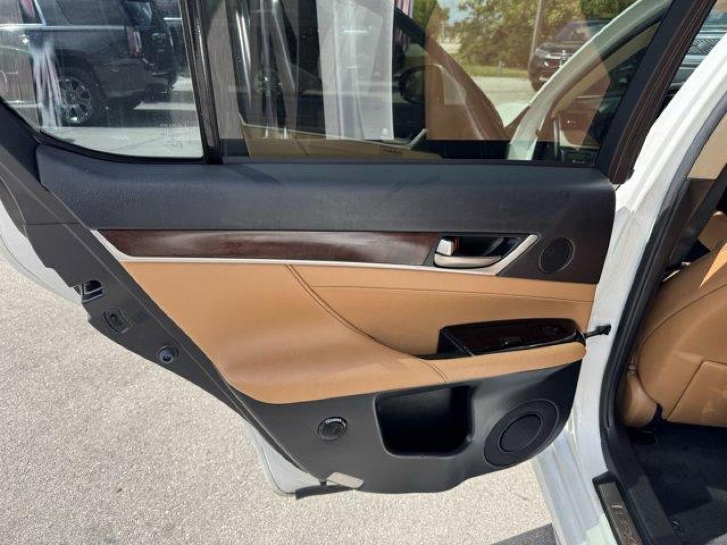2014 White Lexus GS 350 (JTHBE1BL5E5) with an 6 3.5 L engine, Automatic transmission, located at 27610 S Dixie Hwy, Homestead, FL, 33032, (305) 749-2348, 25.510241, -80.438301 - KBB.com 5-Year Cost to Own Awards. Only 115,017 Miles! Boasts 29 Highway MPG and 19 City MPG! This Lexus GS 350 delivers a Premium Unleaded V-6 3.5 L/211 engine powering this Automatic transmission. Wheels: 17 x 7.5 9-Spoke Alloy, Valet Function, Trunk Rear Cargo Access.* This Lexus GS 350 Features - Photo#16