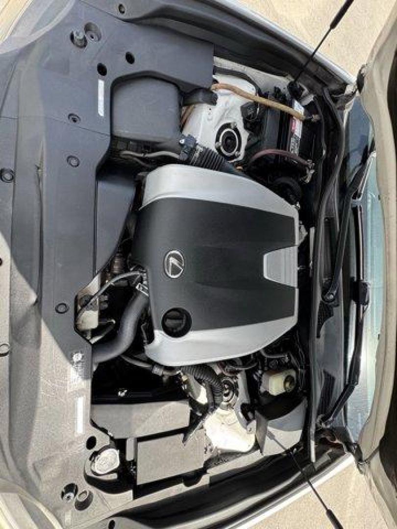 2014 White Lexus GS 350 (JTHBE1BL5E5) with an 6 3.5 L engine, Automatic transmission, located at 27610 S Dixie Hwy, Homestead, FL, 33032, (305) 749-2348, 25.510241, -80.438301 - KBB.com 5-Year Cost to Own Awards. Only 115,017 Miles! Boasts 29 Highway MPG and 19 City MPG! This Lexus GS 350 delivers a Premium Unleaded V-6 3.5 L/211 engine powering this Automatic transmission. Wheels: 17 x 7.5 9-Spoke Alloy, Valet Function, Trunk Rear Cargo Access.* This Lexus GS 350 Features - Photo#18