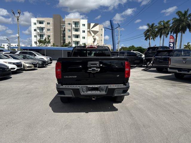 2016 Black /Jet Black Chevrolet Colorado (1GCGSCE32G1) with an 6 3.6L engine, Automatic transmission, located at 27610 S Dixie Hwy, Homestead, FL, 33032, (305) 749-2348, 25.510241, -80.438301 - KBB.com Best Resale Value Awards. Boasts 26 Highway MPG and 18 City MPG! This Chevrolet Colorado delivers a Gas V6 3.6L/217 engine powering this Automatic transmission. WINDOW, REAR-SLIDING, MANUAL, WHEELS, 18 X 8.5 (45.7 CM X 21.6 CM) DARK ARGENT METALLIC CAST ALUMINUM (Includes (QIA) P265/60R18 al - Photo#3